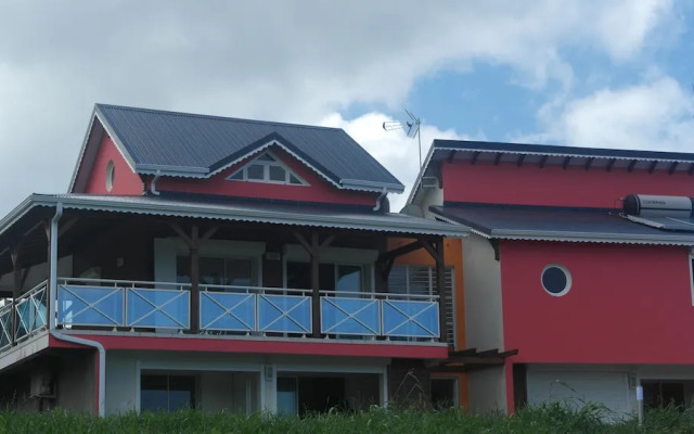 Nature caraïbe lodge à Deshaies face à la mer 3 ch