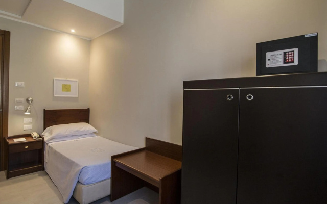 Mediterraneo Hotel & Residence