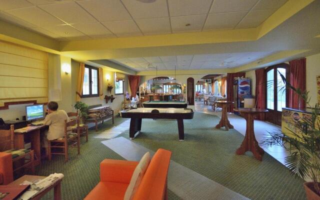 Perros  Hotel