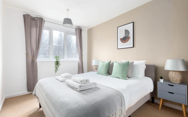 2 Bed Flat with Garden in Canonbury