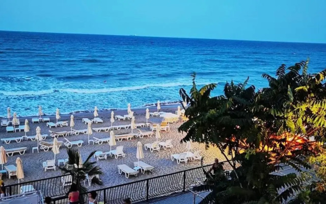 Raya Beach Obzor 2