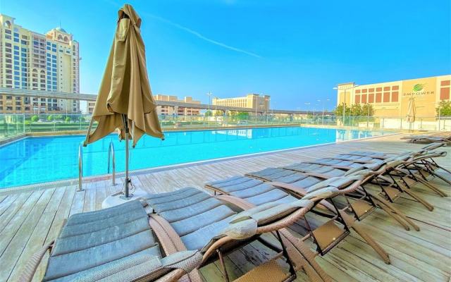 Stunning Palm Views Apt on the Beach Dubai