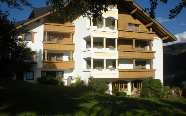 Hotel White Mountain