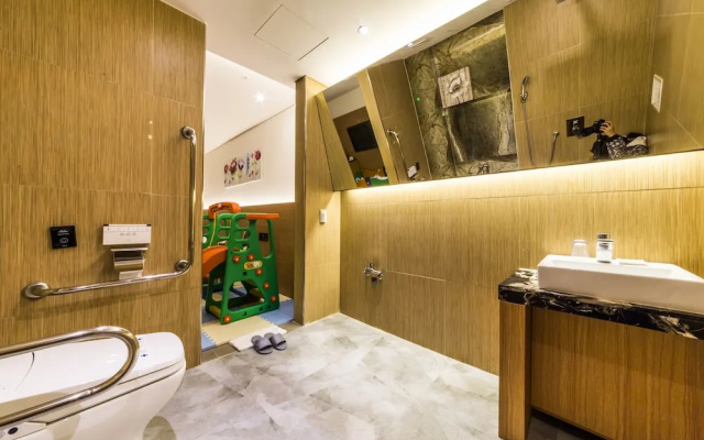Guwol Hotel