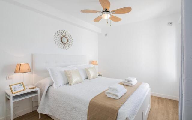 Flower Beach Suite 16