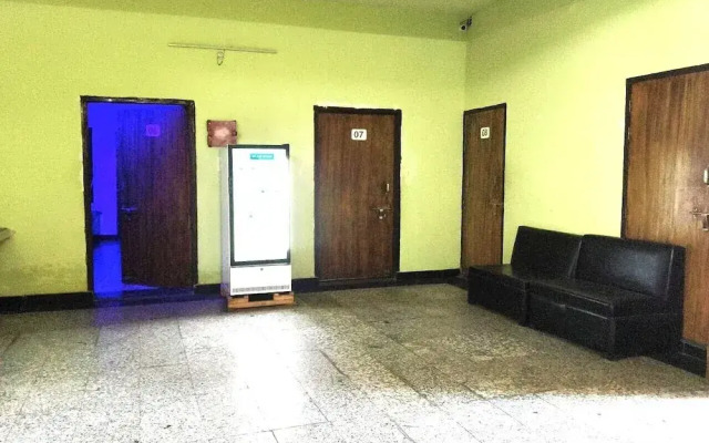 Hotel Radhey inn