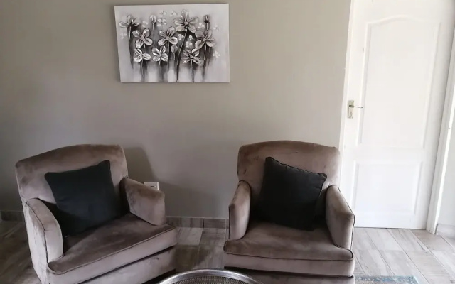 Room in B&B - Immaculate and Beautiful Chalet - Fully Equipped