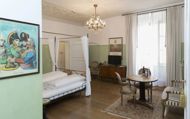 Hotel Orphée - Großes Haus
