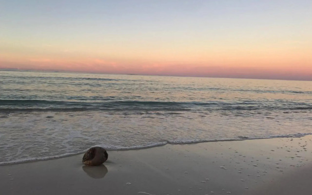 Orange Hill Beach Inn