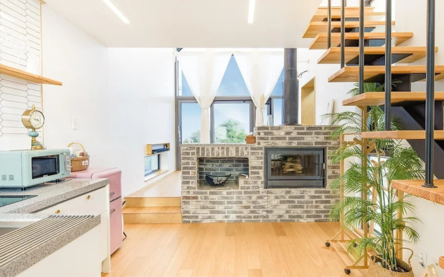 Jeju Geunalohu Pension