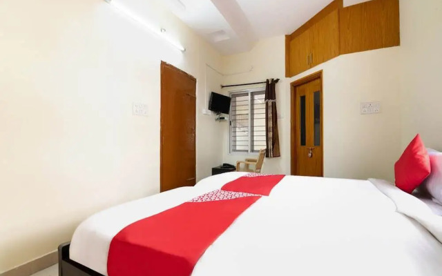 Sri Sai Suites By OYO Rooms