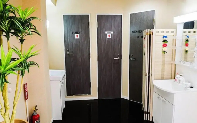 Breeze Shortstay Female Only