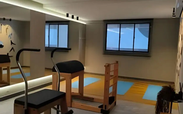 Studio Design 3 - Lions