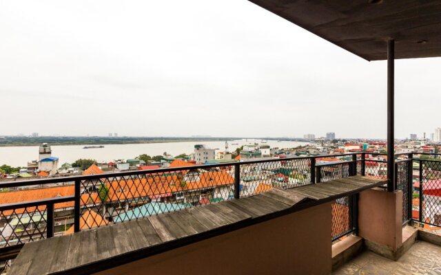 OYO 703 Hoang Gia Hotel