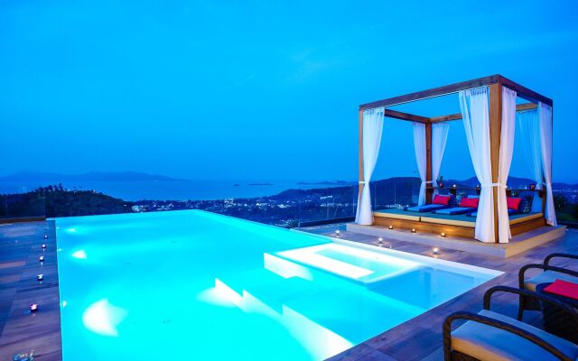 Luxury Villa Crystal Blue