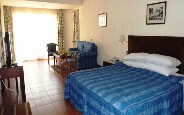 Dome Marina Hotel & Resort