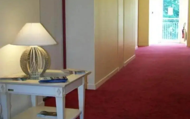 Brit Hotel Du Perche
