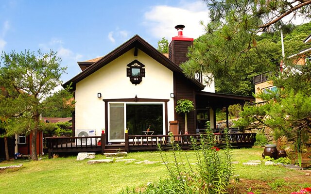 Yangpyeong Flower Fragranceed Pension