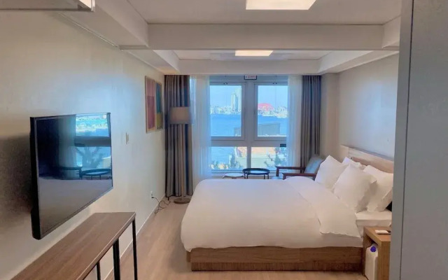 Chungchoho Best Hotel