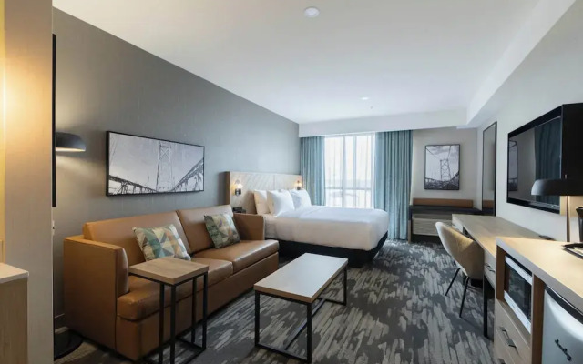 Sandman Signature Las Colinas Hotel & Suites