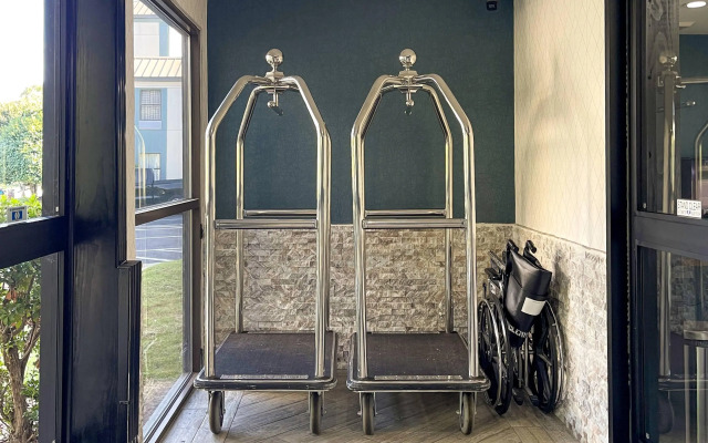 Quality Inn & Suites Clemmons I-40