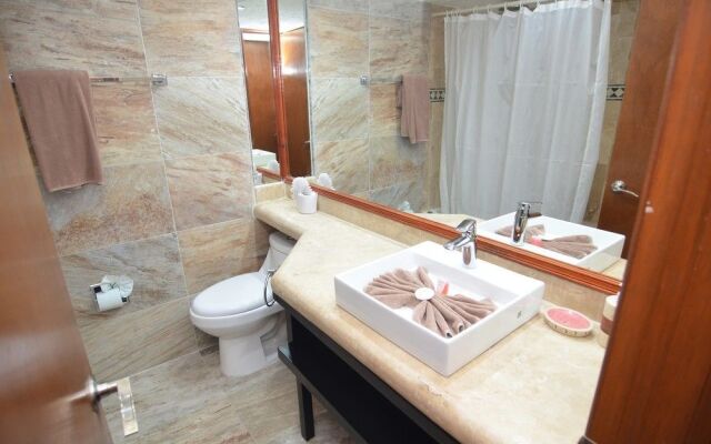 3 BR Apartment 2 BathR Rinconada Del Sol