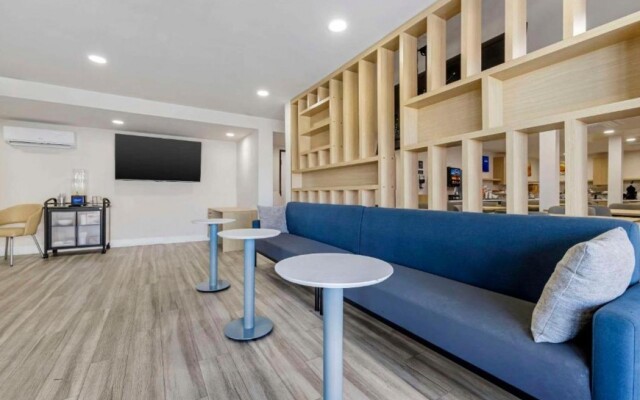 Comfort Inn Darien - North Brunswick