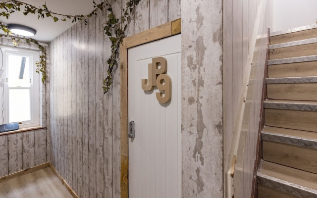 James Place @ Pontmorlais