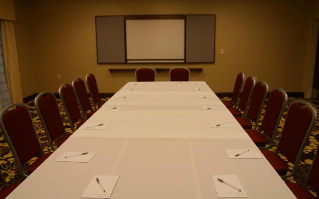 Hampton Inn Richmond Airport