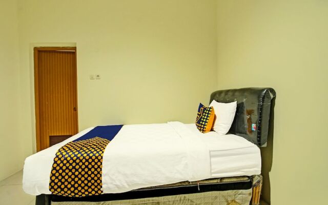 SPOT ON 91890 Kost Kalasan Syariah