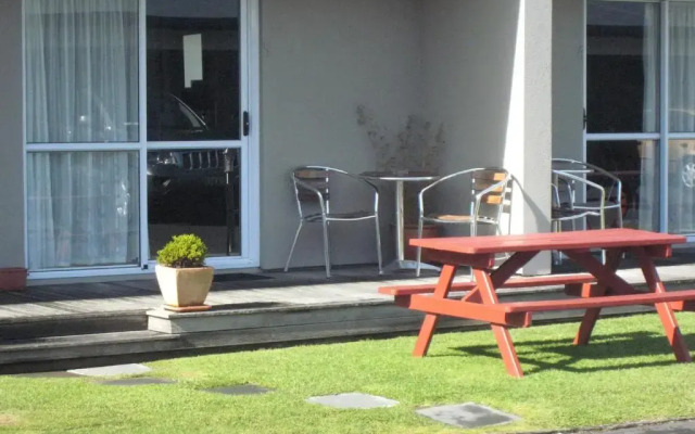 Buller Court on Palmerston