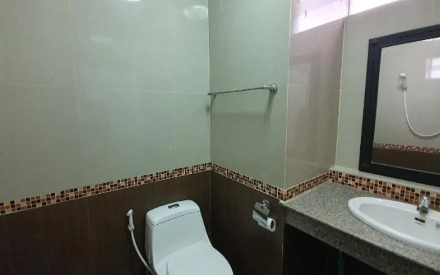 Highway Hotel Khon Kaen