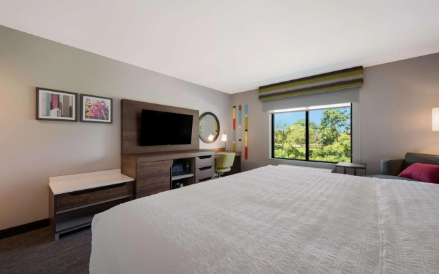 Hampton Inn Detroit Southfield