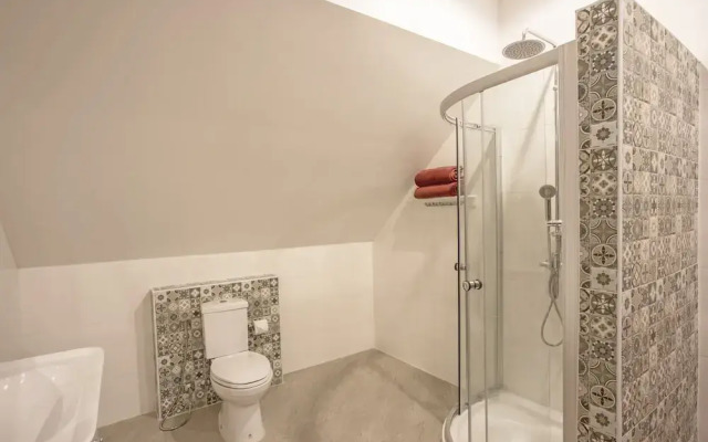 Blissful Villa Felicity with Ample Space