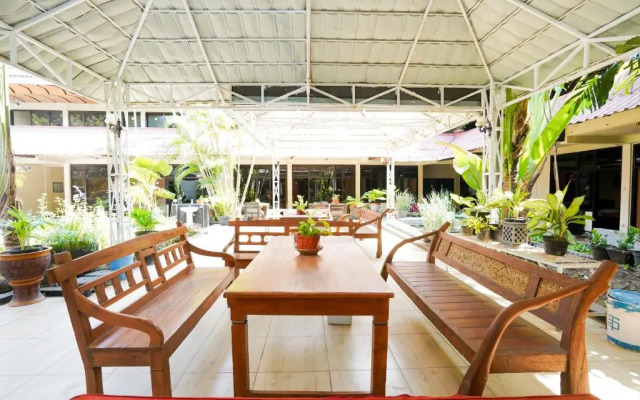 Hotel Suroyo RedPartner