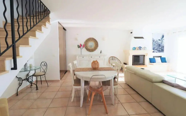 MAISON LE GRAU-DU-ROI, 5 PIèCES, 8 PERSONNES - FR-1-307-157