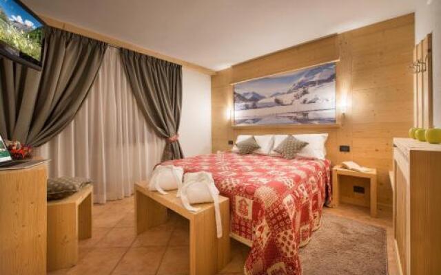 Hotel Bucaneve