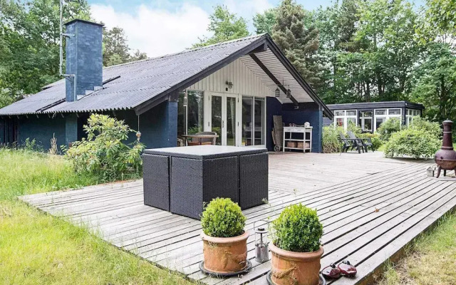 6 Person Holiday Home in Farvang-by Traum