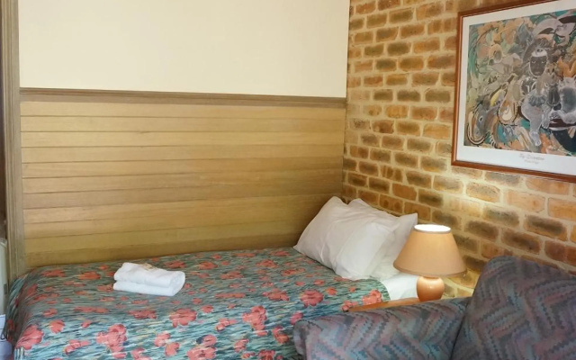 Mahogany Park – Guest Rooms – Melbourne