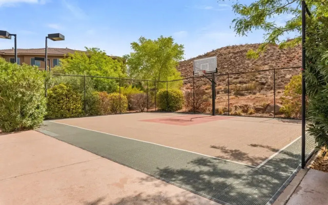 Starlight Crossing 4 Bedroom Condo