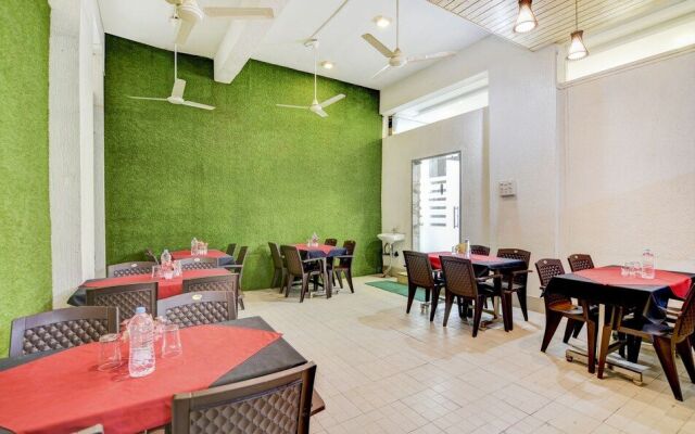 Townhouse OAK Kuval Inn