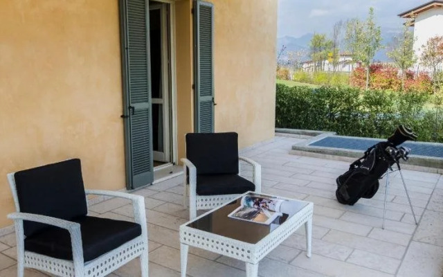 Polpenazze Halldis Apartments