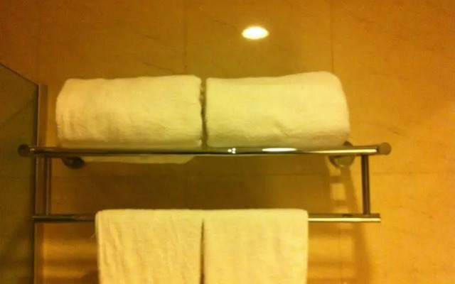 Ningbo 48 Carat City Core Apartment Hotel