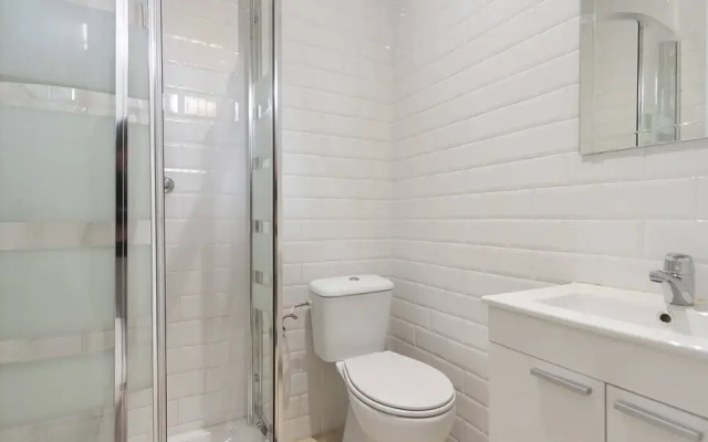 Apartamento de 2 Habitaciones en Puerta del Angel AZ2D