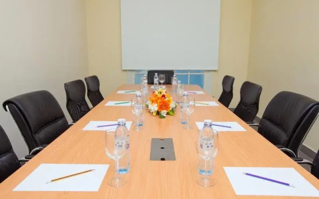 Central Mansions Serviced Apartment