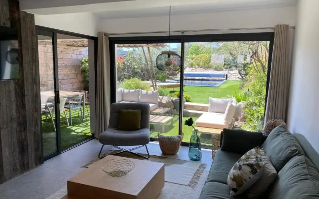 Villa à 5mn des plages avec piscine/jardin privée