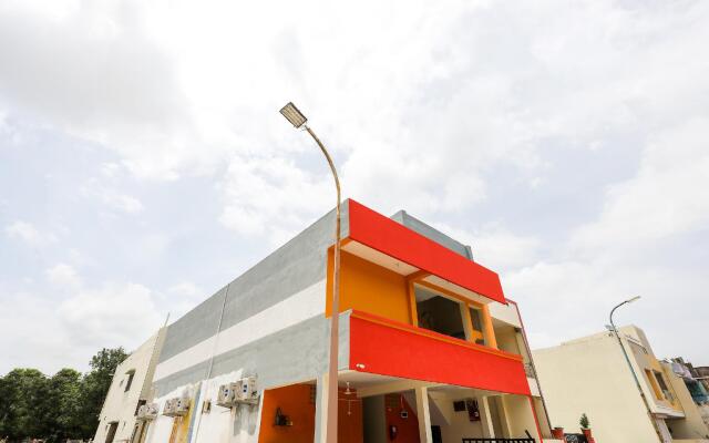 OYO 40502 Jai Devi Residency