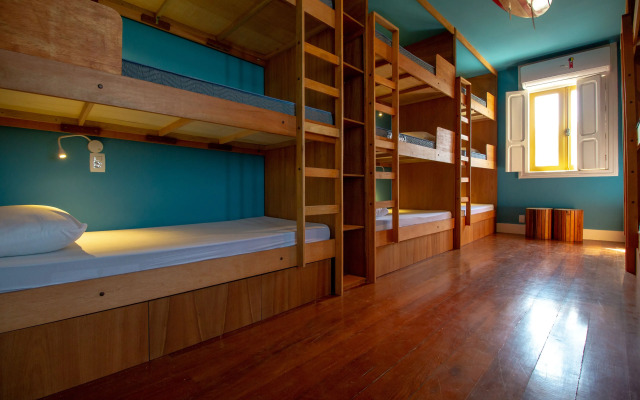 Longboard Paradise Surf Club