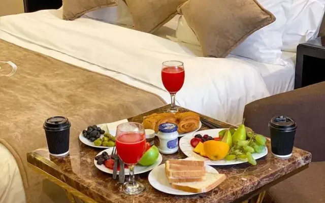 Roshan Hotel Suites