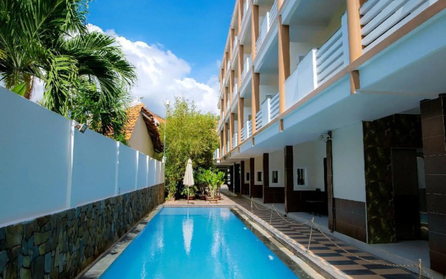 Sun & Sands Beach Hotel